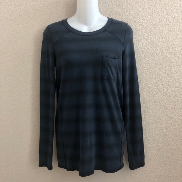 Lululemon Blue Striped Long Sleeve Shirt - Picture 2 of 8
